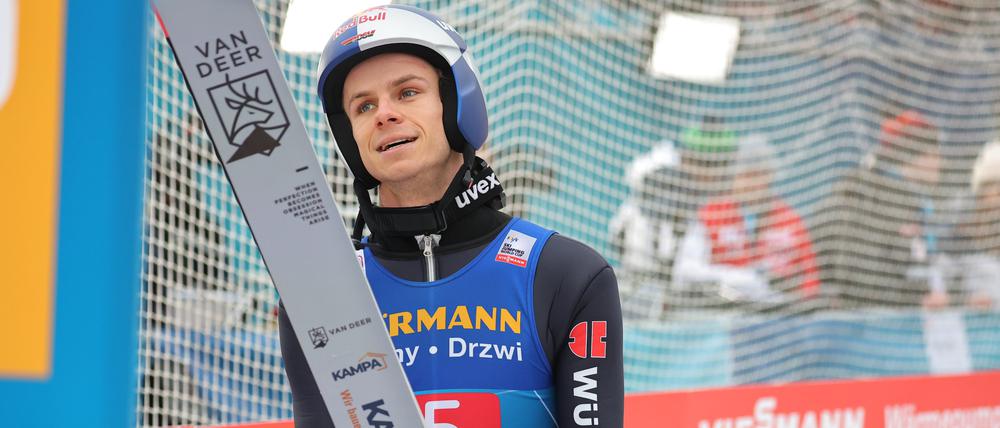 Zufrieden sieht aus: Andreas Welling symbolisiert das deutsche Abschneiden in Innsbruck.
