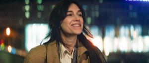 Die alleinerziehende Elisabeth (Charlotte Gainsbourg) versucht in Mikhaël Hers’ „Passagiere der Nacht“ einen Neuanfang.