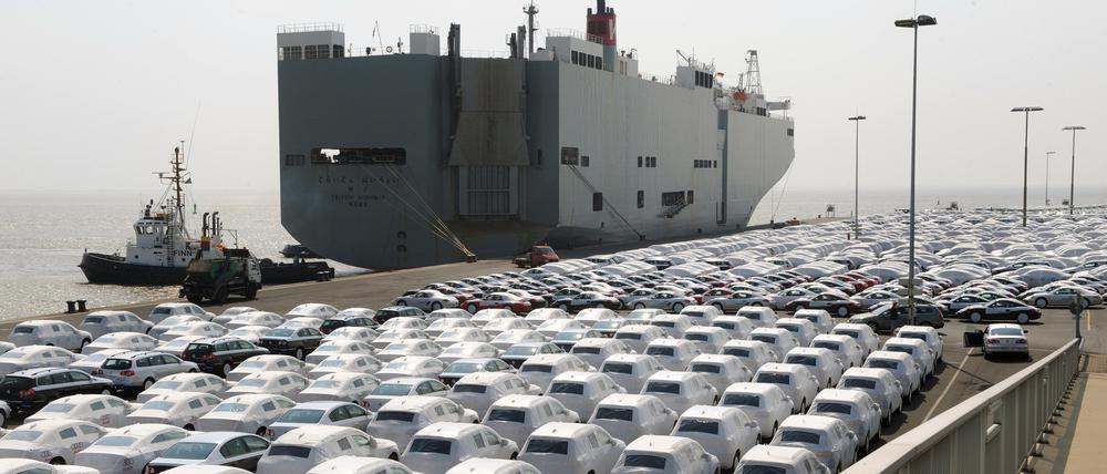 Fertig zur Verschiffung in Emden. Sollte Washington die Importzölle drastisch anheben, hätte die deutsche Autoindustrie ein Problem mehr.