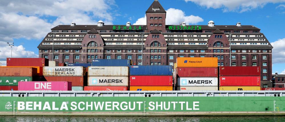 Container prägen seit Jahren das Bild im Westhafen. 