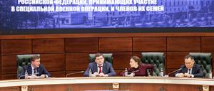 Russland Verteidigungsminister bei einer Sitzung (Symbolbild)