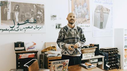 Jannis Stürtz, Mitbegründer von Habibi Funk Records, in seinem Kreuzberger Büro.