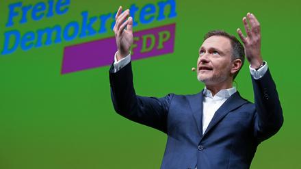 Christian Lindner, Vorsitzender der FDP und Bundesfinanzminister, spricht im Opernhaus beim traditionellen Dreikönigstreffen der FDP.