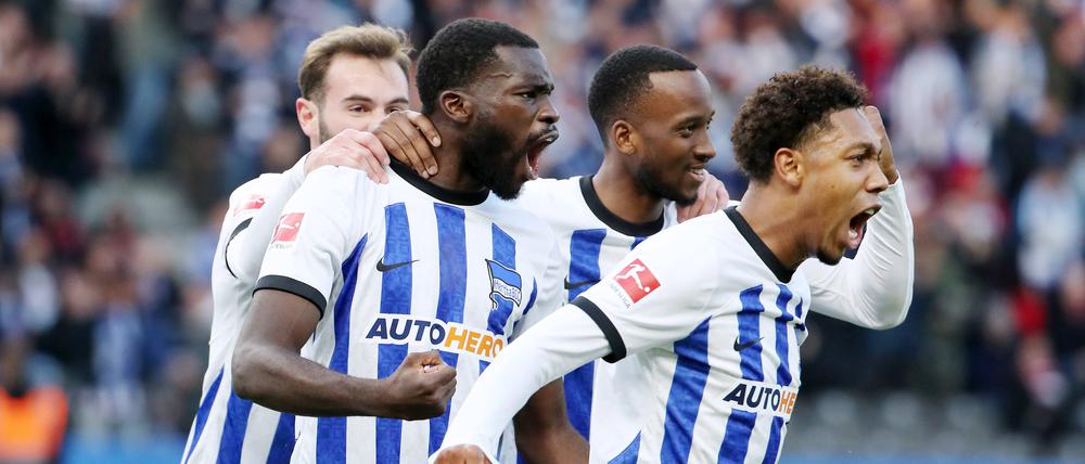 Der Antreiber. Jean-Paul Boetius (rechts) hat den Anspruch, Führungsspieler bei Hertha BSC zu sein.