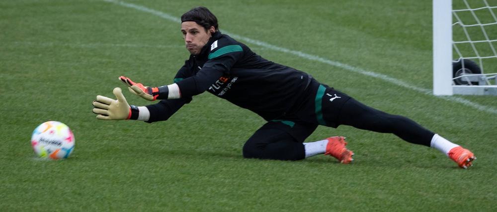 Yann Sommer würde gern schon im Winter nach München wechseln.