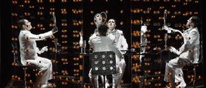 Im Spiegel: „Dorian“ mit Christian Friedel
 