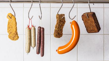 Alles Wurst? Viele Verbraucher steigen von Fleisch auf Pflanzen um. 