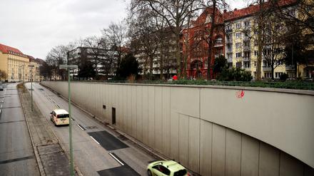 Der umstrittene Autotunnel am Bundesplatz in Wilmersdorf.