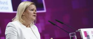 Nancy Faeser bei ihrer Rede bei der dbb Jahrestagung.