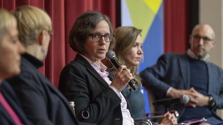 Julia von Blumenthal, Präsidentin der Humboldt-Universität zu Berlin, am 9. Januar 2023 bei einer Podiumsdiskussion des Universitätsverbandes German U15 an der Freien Universität Berlin im Henry-Ford-Bau.
