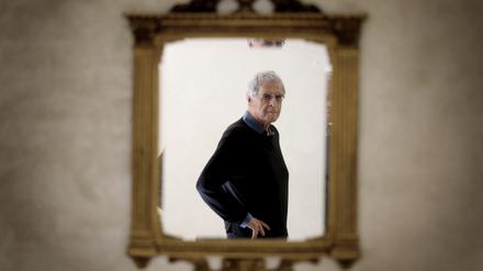 Amerikanischer Surrealist mit serbischen Wurzeln. Dichter Charles Simic.