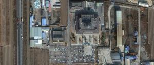 Das Satellitenbild von einem Bestattungsinstitut in Tangshan, China.