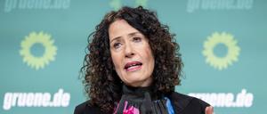 09.01.2023, Berlin: Bettina Jarasch, Spitzenkandidatin von Bündnis 90/Die Grünen für die Wiederholung der Wahl zum Berliner Abgeordnetenhaus, spricht bei einer Pressekonferenz anlässlich der Jahresauftaktklausur ihrer Partei. Foto: Monika Skolimowska/dpa +++ dpa-Bildfunk +++