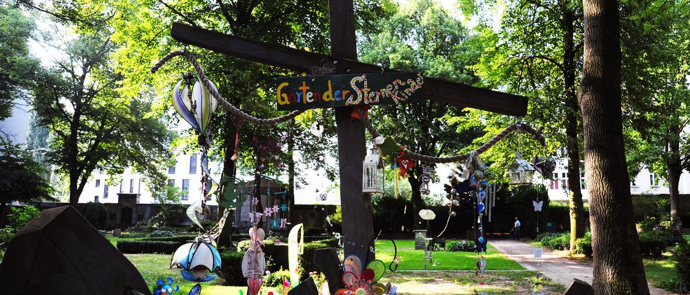 Der „Garten der Sternenkinder“ auf dem Alten St.-Matthäus-Kirchhof in Schöneberg
