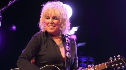 US-Songwriter Legende Lucinda Williams auf dem Cambridge Folk Festival 2019.