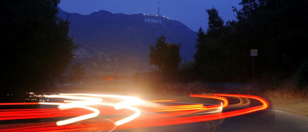 Blick auf die Hollywood Hills vom Mulholland Drive