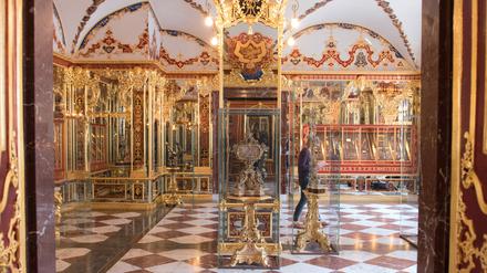 Das Juwelenzimmer im Historischen Grünen Gewölbe im Dresdner Schloss der Staatlichen Kunstsammlungen Dresden (SKD). 