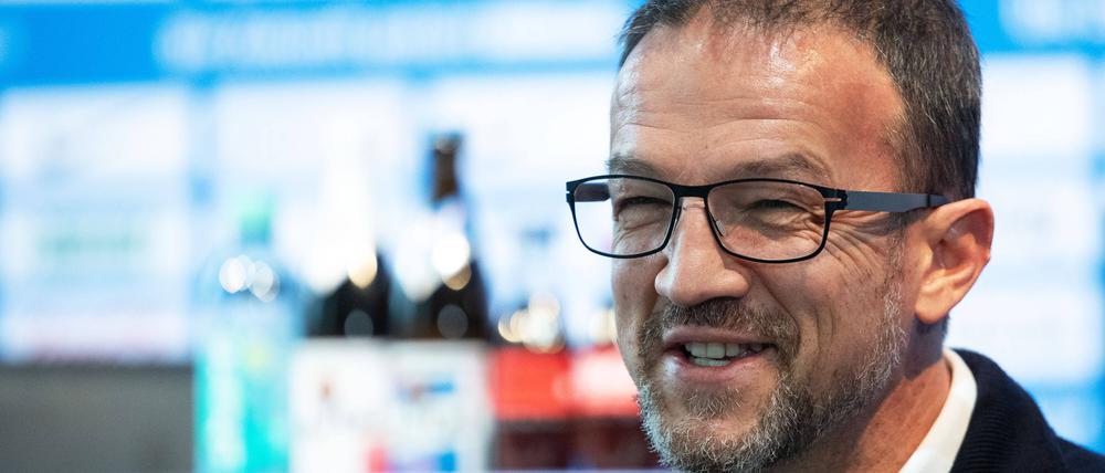 Fredi Bobic hat nach eigener Aussage mit großer Heiterkeit auf die Gerüchte um seine Person reagiert.