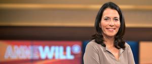 Anne Will im Berliner Studio ihrer sonntäglichen Talkshow.