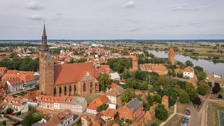 Hansestadt an der Elbe: Blick auf Tangermünde.