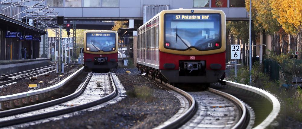 Regionalbahn im Potsdamer Hauptbahnhof.