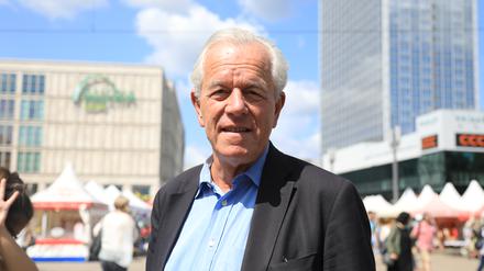 Hans Kollhoff, Architekt, der einen Masterplan für Hochhäuser am Alex erstellt hat ; fotografiert auf dem Alexanderplatz in Berlin-Mitte.
Foto: Thilo Rückeis