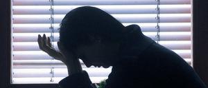 Immer mehr Arbeitnehmer in Deutschland leiden an psychischen Erkrankungen und können deshalb nicht arbeiten.