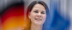 Außenministerin Annalena Baerbock (Grüne) besuchte in Den Haag den Internationalen Strafgerichtshof und schlug später in einer Rede ein Sondertribunal für Russlands Angriffskrieg vor.