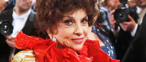 Ein Leben lang umjubelt: Gina Lollobrigida 2013 als Stargast beim Wiener Opernball. 