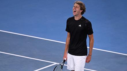 Schrei der Erleichterung. Alexander Zverev quält sich in die zweite Runde in Melbourne.