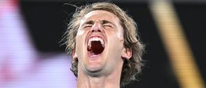 Alexander Zverev bejubelt einen Erstrundensieg gegen einen Qualifikanten.