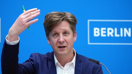 Finanzsenator Daniel Wesener (Bündnis 90/Die Grünen) kennt die Probleme und verspricht Besserung.
