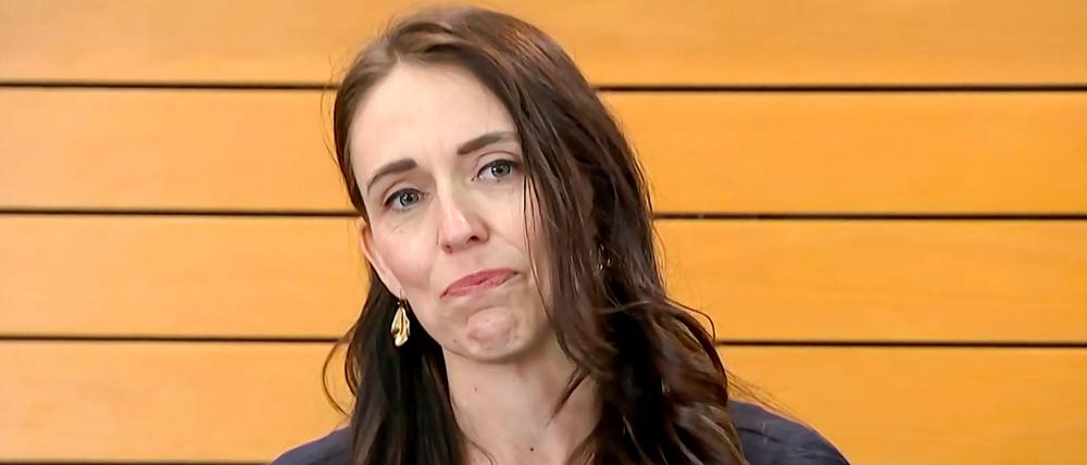 Dieses Videobild vom 19. Januar 2023 zeigt die neuseeländische Premierministerin Jacinda Ardern bei der Ankündigung ihres Rücktritts.