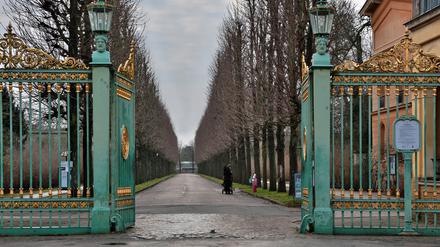 Offenes Tor. Mit einem Eintritt für den Park Sanssouci würde die Zugänglichkeit eingeschränkt, fürchten Kritiker dieses Modells.