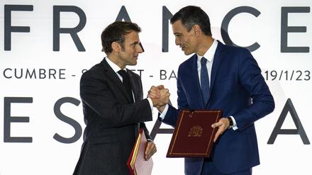 Macron und Sánchez.