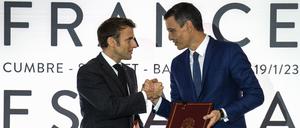 Macron und Sánchez.