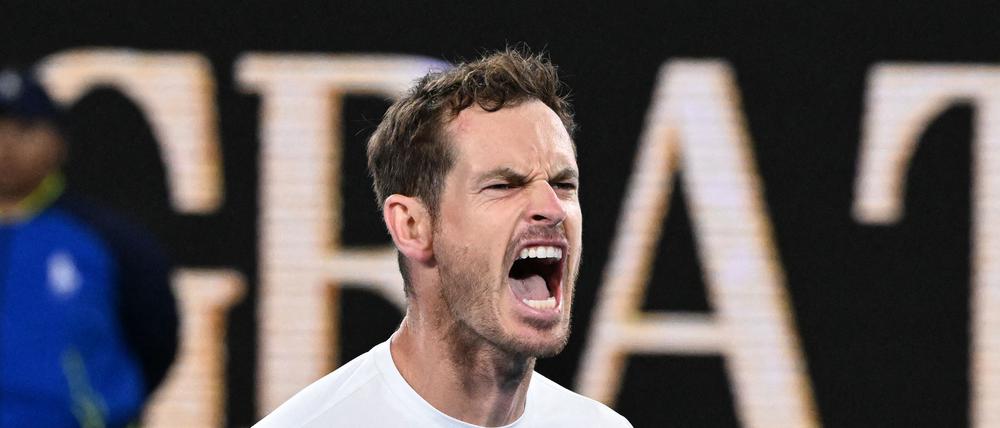 Andy Murray setzte sich in einem Marathon-Match durch.