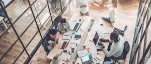 Arbeiten im Start-up. Obwohl die Seed-Runden rückläufig sind, steigt die Zahl der Gründungen.