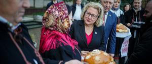 Svenja Schulze (SPD) bei ihrem Besuch in Moldau.