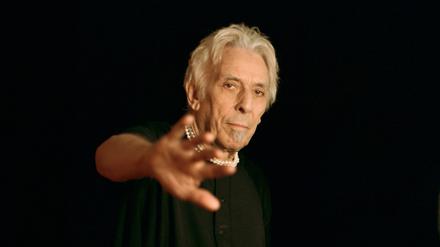 John Cale ist der letzte noch lebende Musiker der Band The Velvet Underground, die er 1965 in New York mit Lou Reed gründete.  
