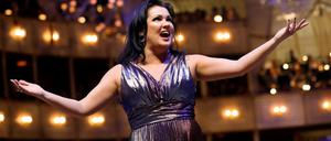 Opera singer Anna Netrebko performs during a dress rehearsal for the traditional Opera Ball in Vienna, Austria February 27, 2019.   REUTERS/Leonhard Foeger - RC14E8EABA20