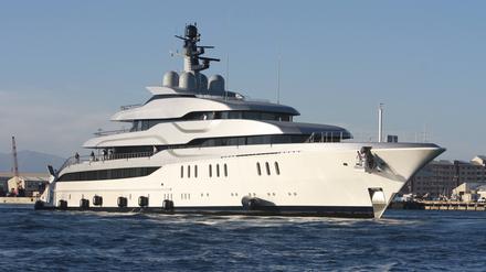 Die 78 Meter lange Motoryacht Tango, ausgeliefert 2011 von der niederländischen Werft Feadship.