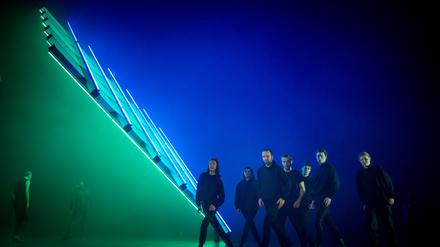 Harter Schnitt: „Leonce und Lena“ am DT Berlin. Foto: Arno Declair

 

 

 