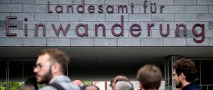 Künftig sollen Einbürgerungsanträge nicht mehr vom Bezirk, sondern vom Landesamt für Einwanderung bearbeitet werden.