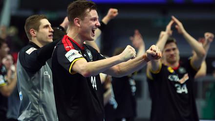 Deutschlands Christoph Steinert und seine Mannschaftskameraden feiern nach dem Spiel.