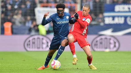 Hart am Mann. Derry Scherhant (rechts) hielt im Spiel beim VfL Bochum dagegen.