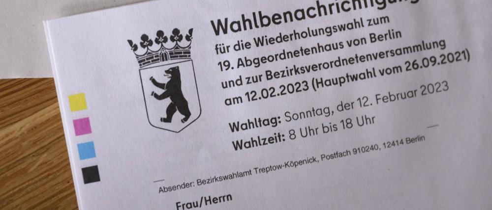 Wahlbenachrichtigung per Post zur Wiederholungswahl zum 19. Berliner Abgeordentenhaus und zur Bezirksverordnetenversammlung am 12.Feburar 2023.