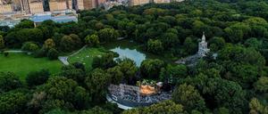 DCIM\101MEDIA\DJI_0371.JPG Delacorte Theater im New Yorker Central Park 
Theaterfestival Under the Radar