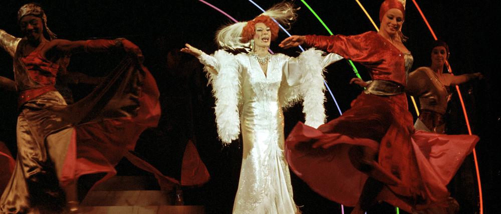 Helmut Baumann als Zaza in dem Musical „La Cage aux Folles“ am Theater des Westens