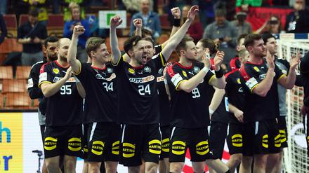 Das deutsche Team nach einem Sieg bei der Handball-WM.